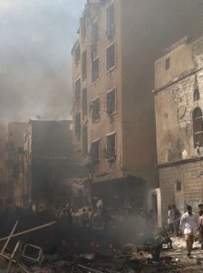 عدن انهيار عمارة الطيب4