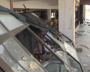 قصف كلية المجتمع8